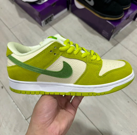 SB Dunk Low Green Apple