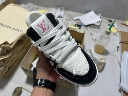 Trainer White and Pink