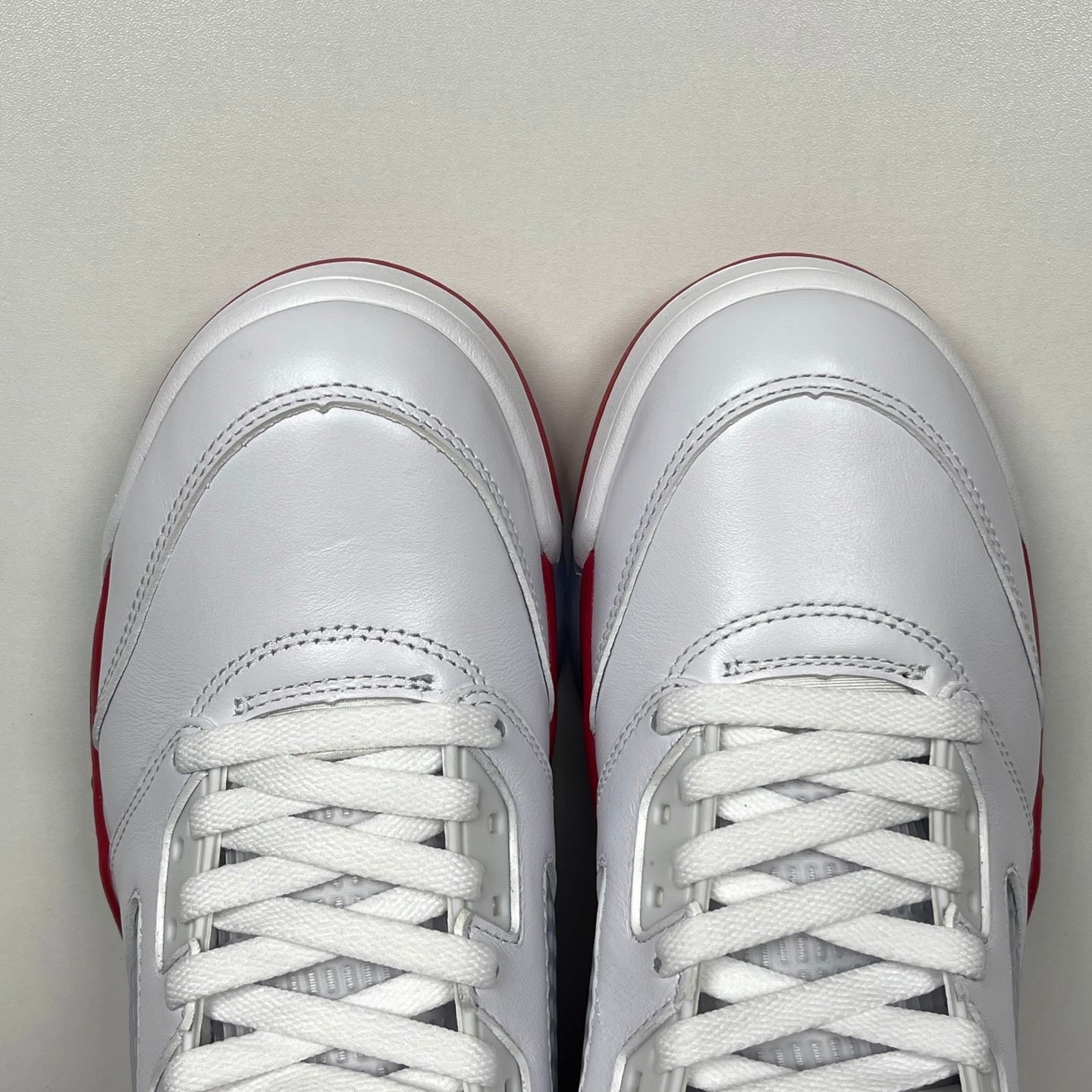 AJ 5 Fire Red Black Tongue