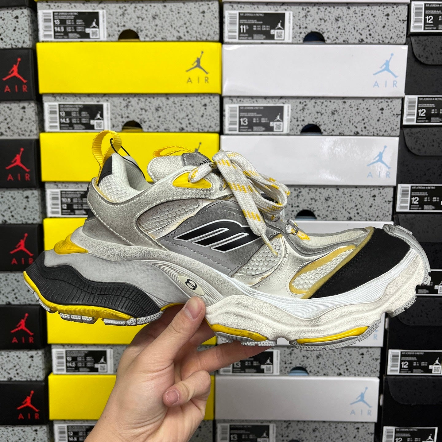 BLG Cargo White/Grey/Yellow/Black