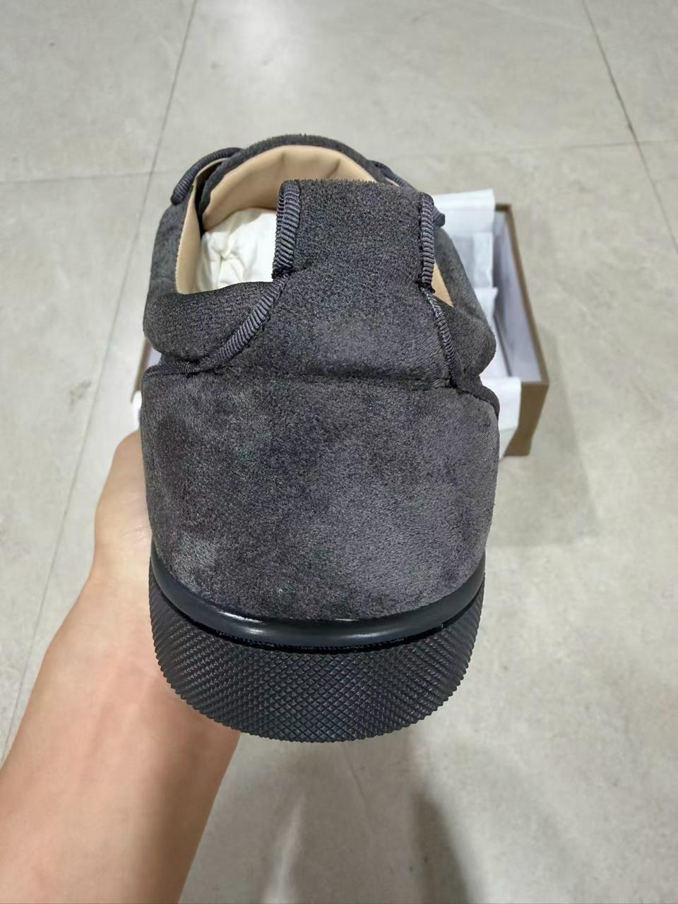 Cristhian Louboutin Assinada