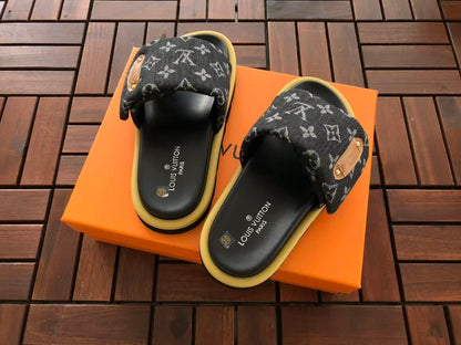 Chinelos Lv