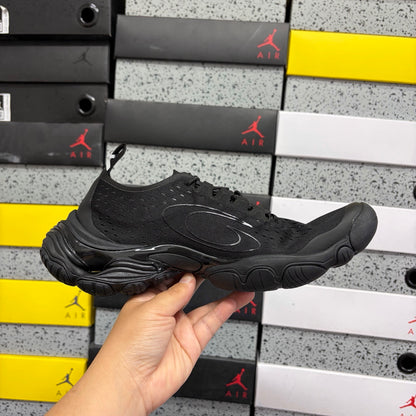 BLG Anatomic Runner Black