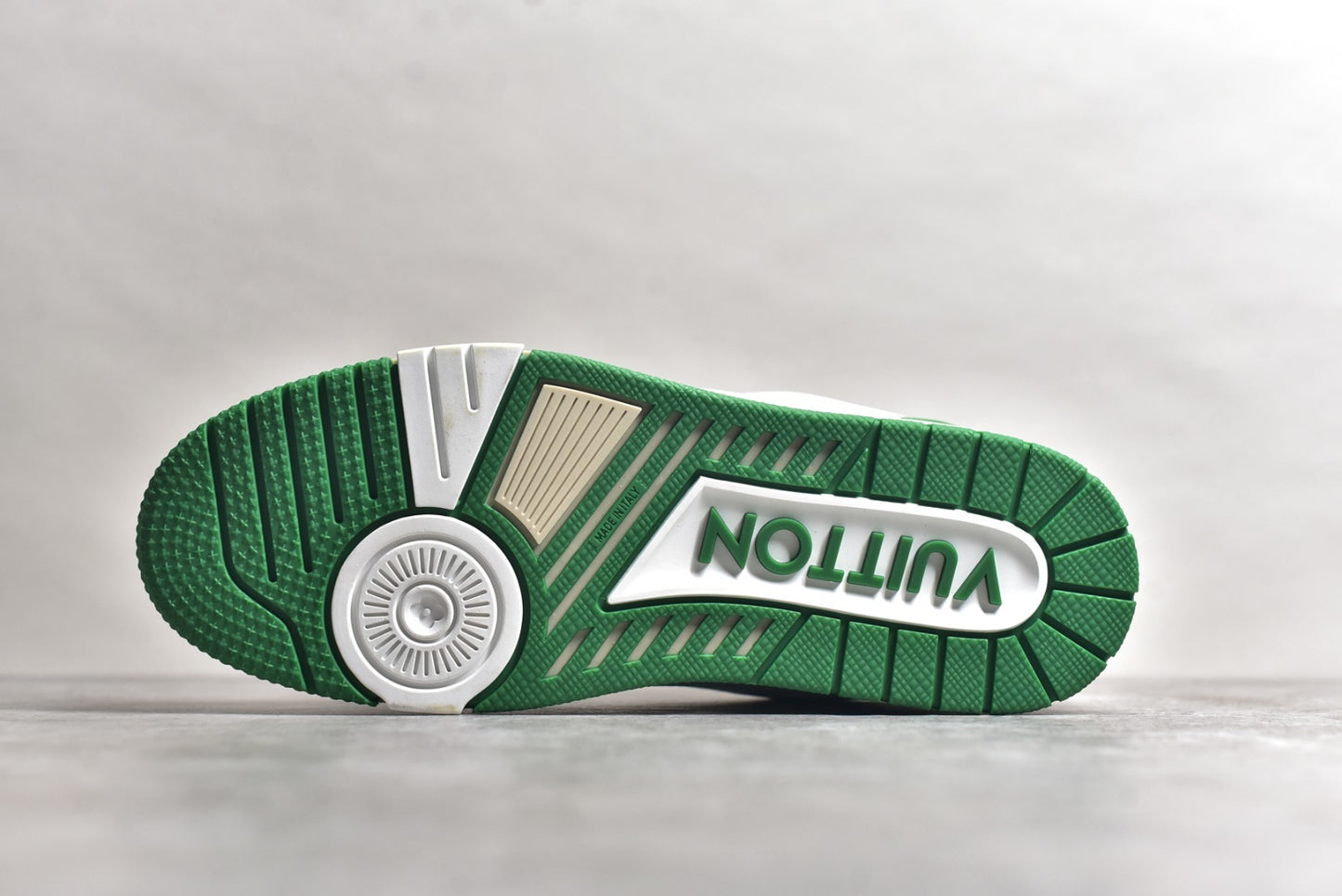 Trainer White and Green