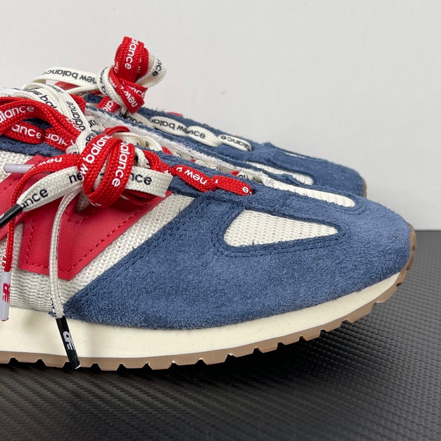 471 Blue and Red