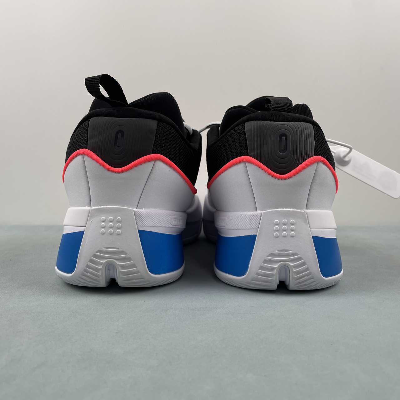 AD Dame 9 White Black Red Blue