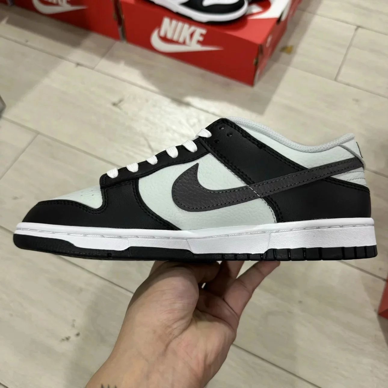 Low Black Grey