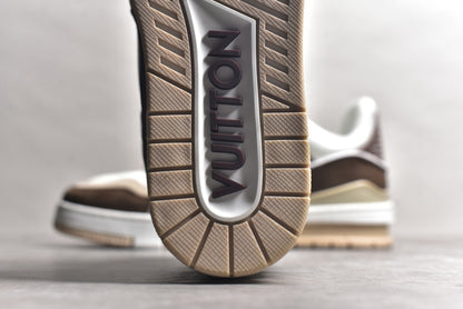 Trainer White and Brown