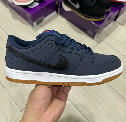 SB Dunk Low Midnight Navy