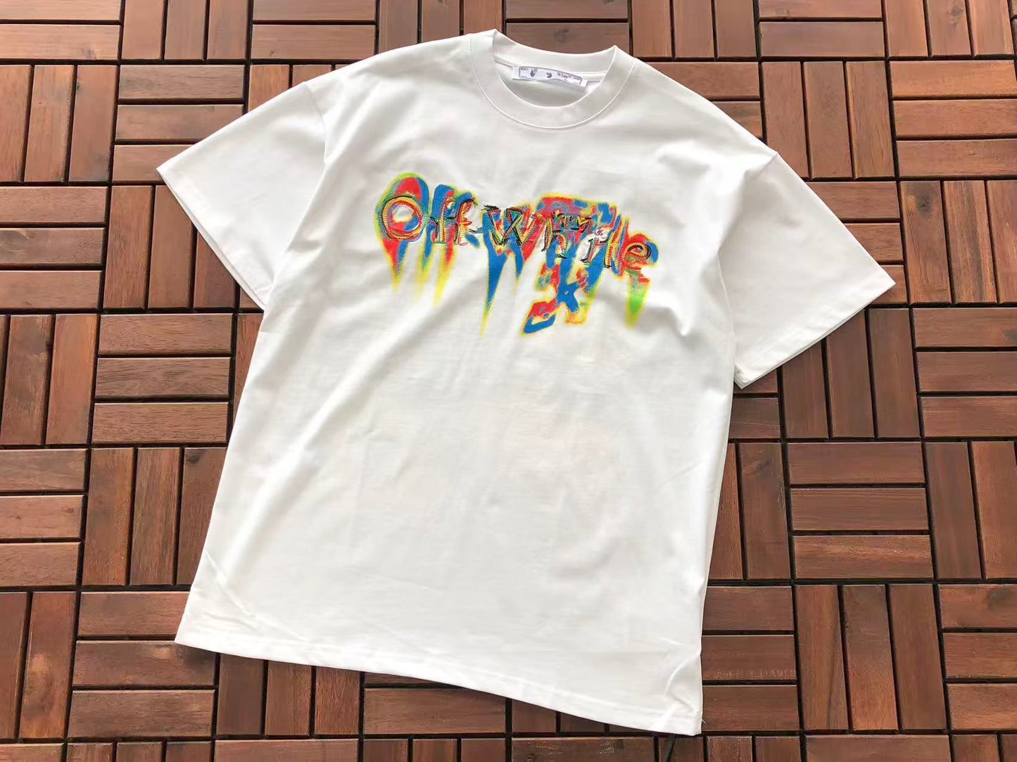 T-shirt Off
