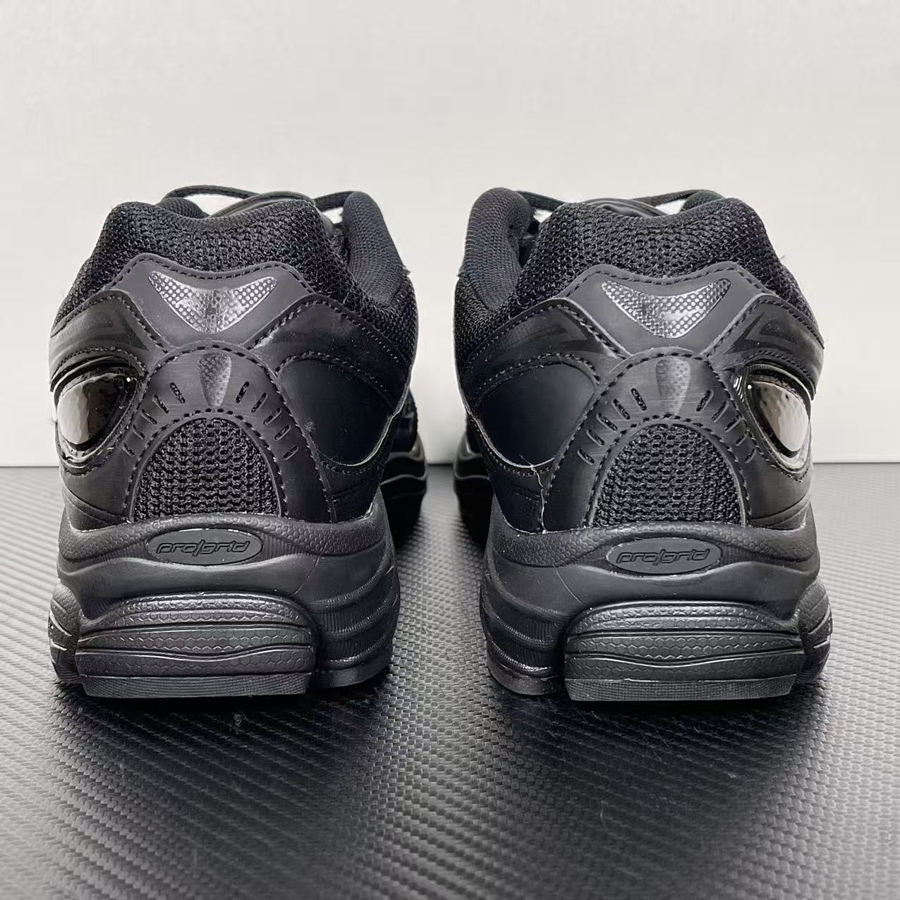 Sau All Black