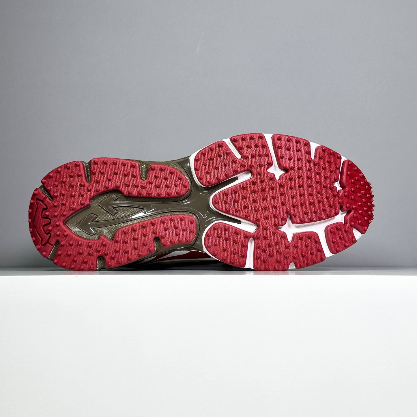 OF Be Right Back Haute Red Black
