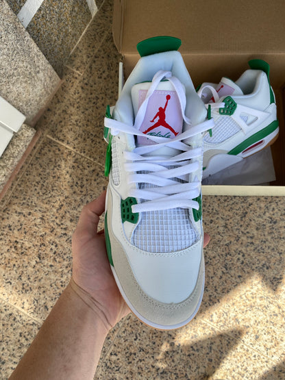 Air Jordan 4 Pine Green