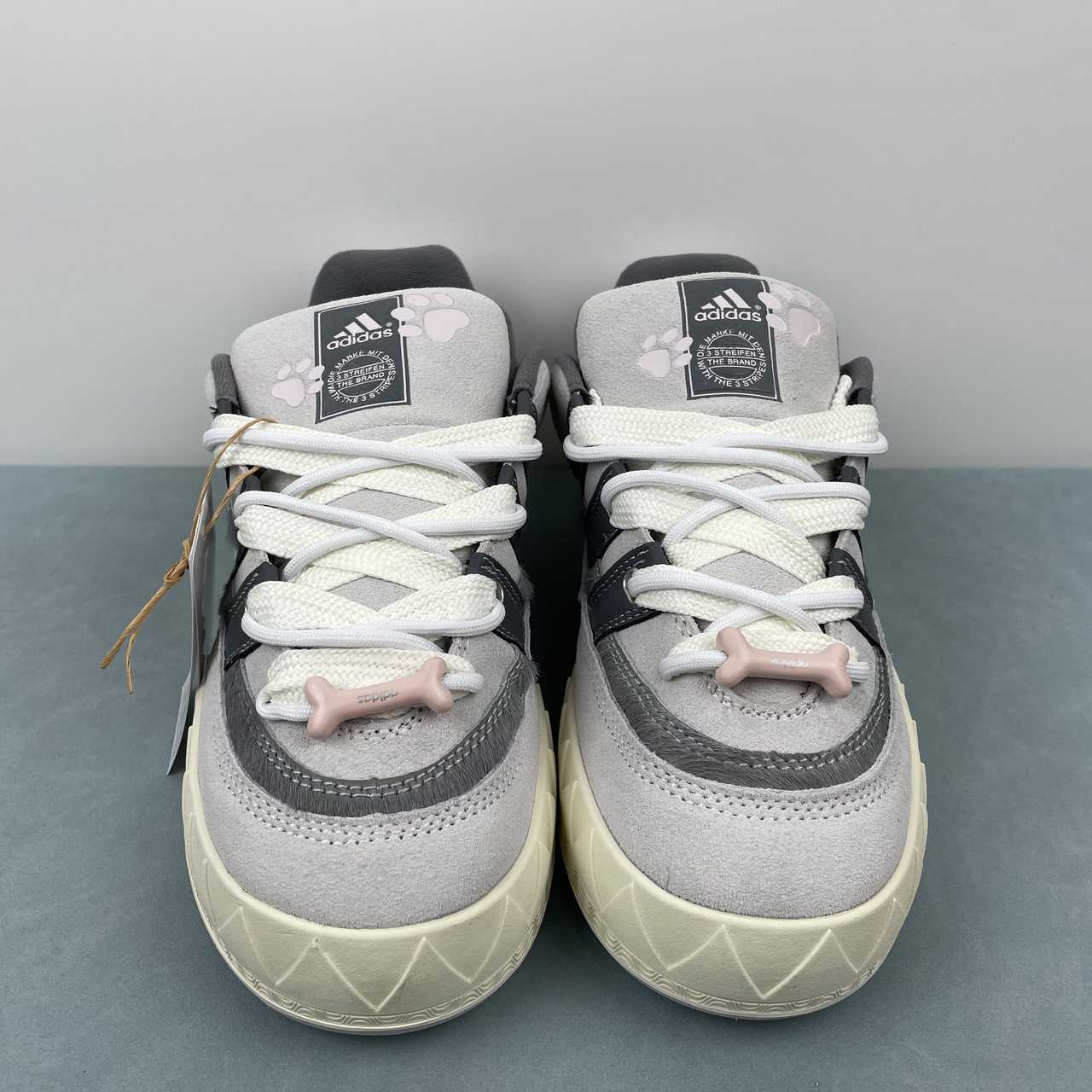 AD Adimatic Grey