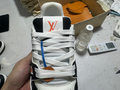 Trainer White and Orange