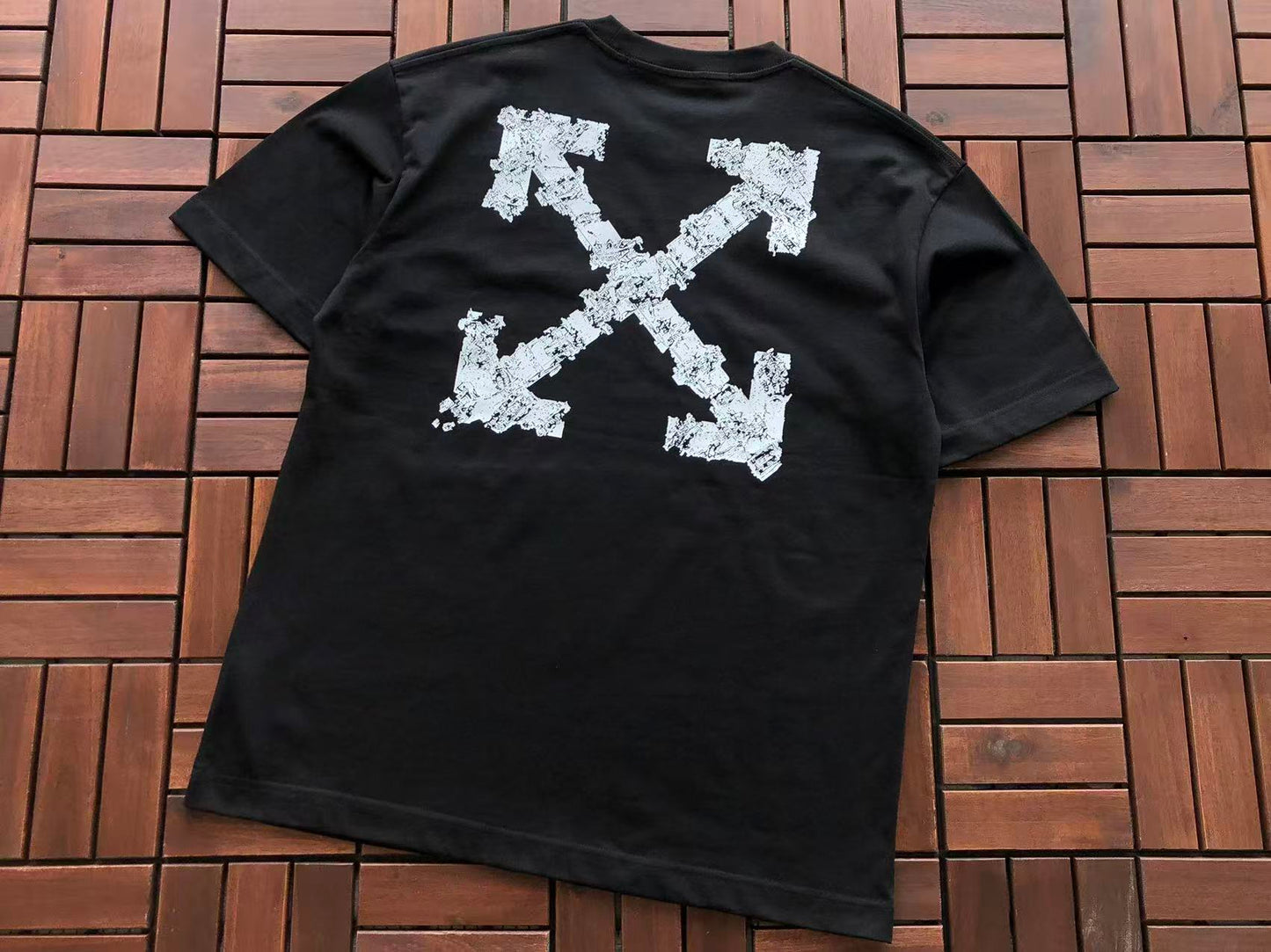 T-shirt Off