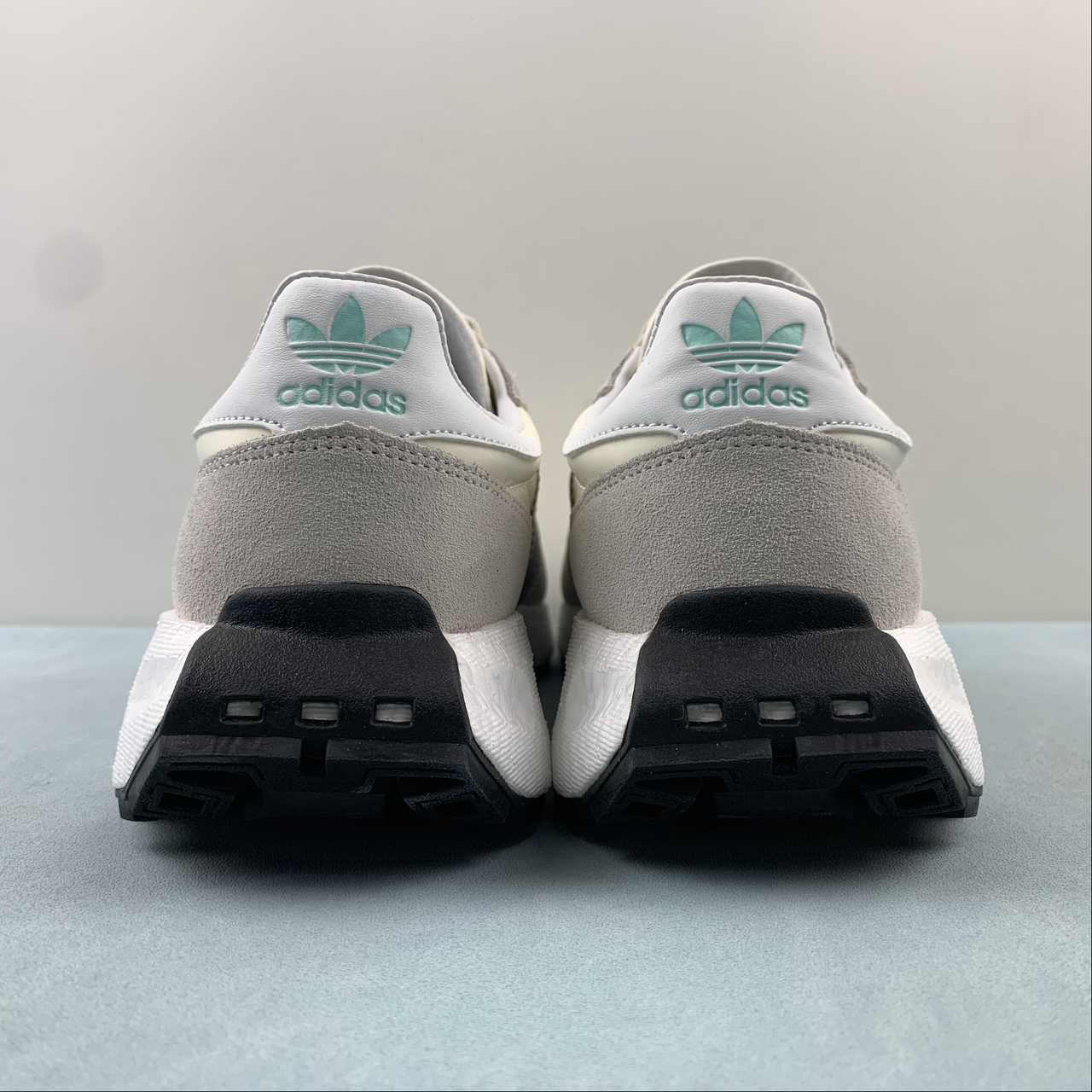 AD Retropy E5 Cream Grey