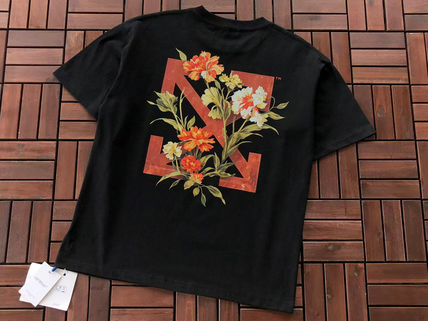 T-shirt Off
