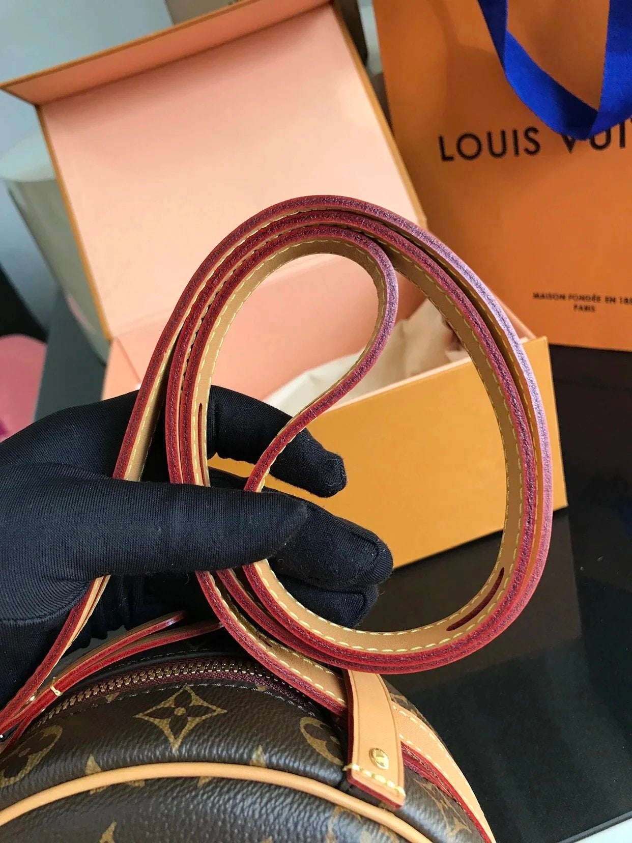 Louis Vuitton Boitê Chapeu Souple