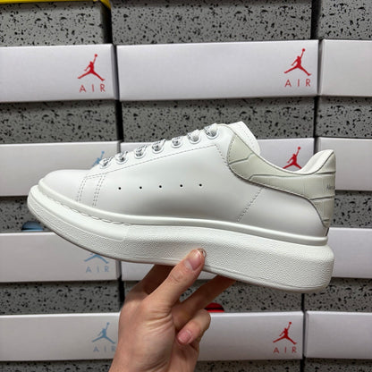 Alexander McQueen Beige