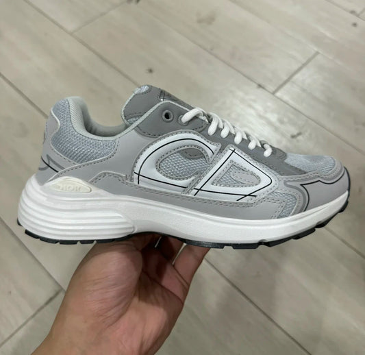 CD B30 Grey and White