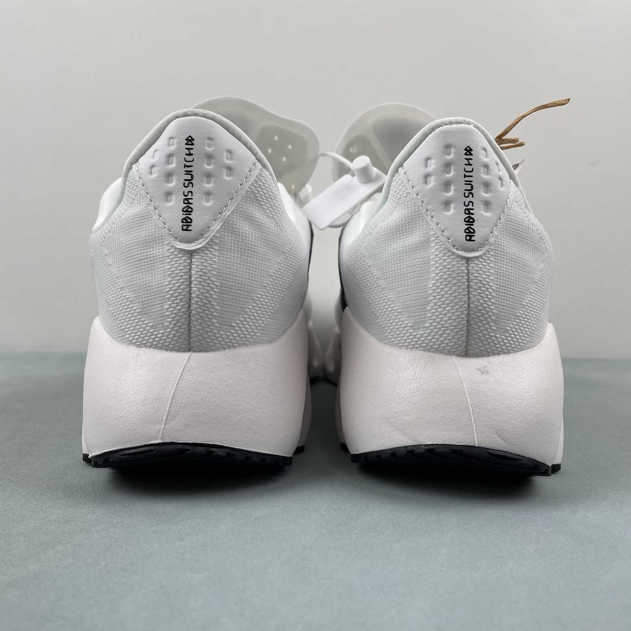 AD Switch Fwd M White Black