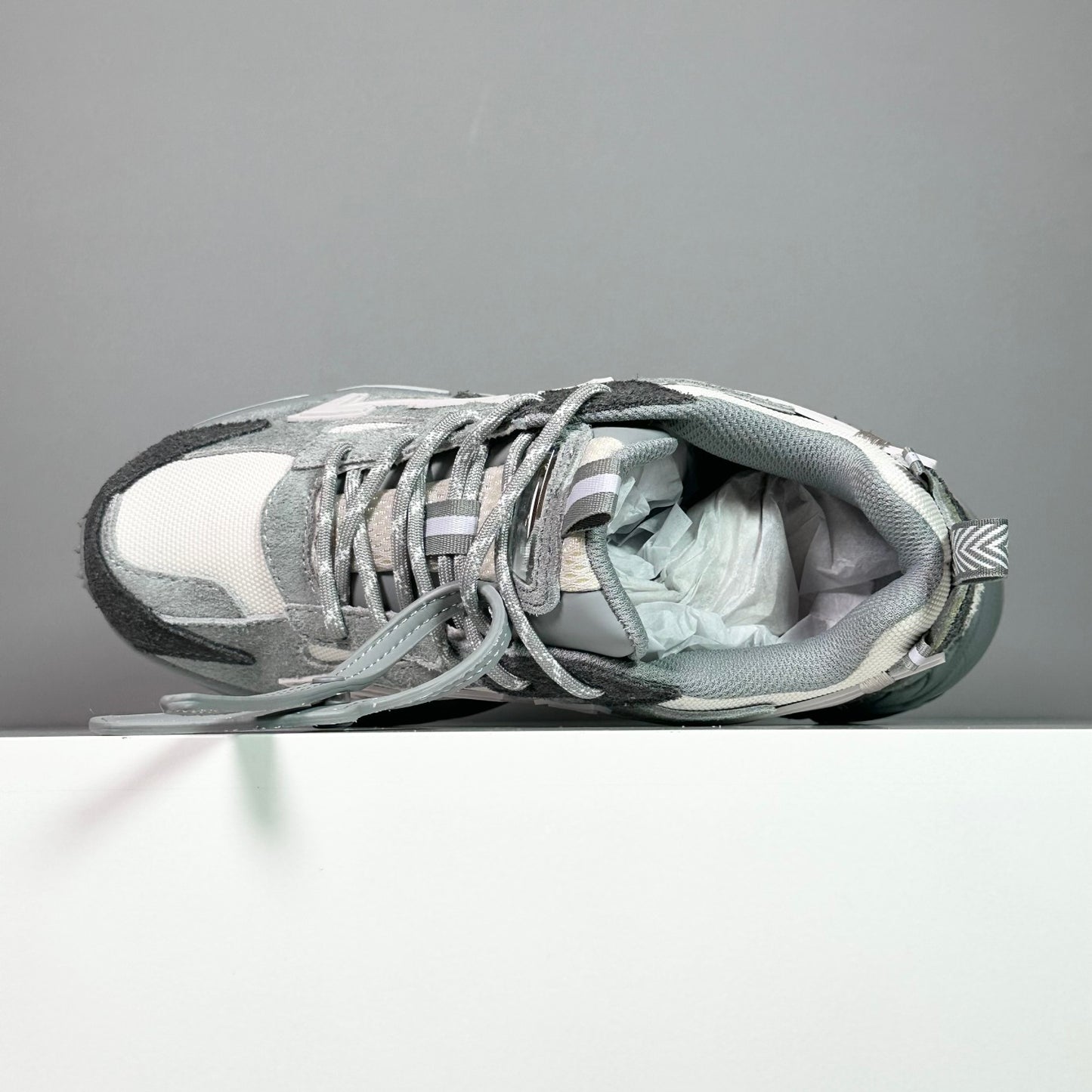 OF Be Right Back Dark Grey White Black
