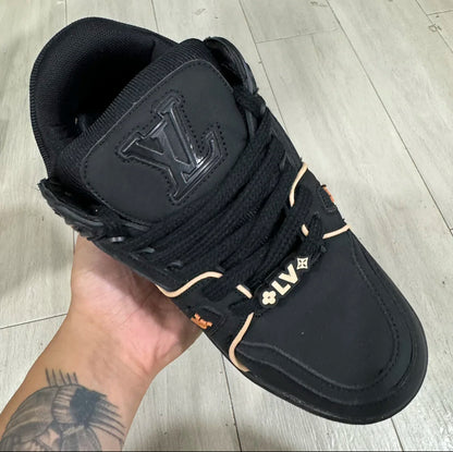 Louis Vuitton Trail All Black