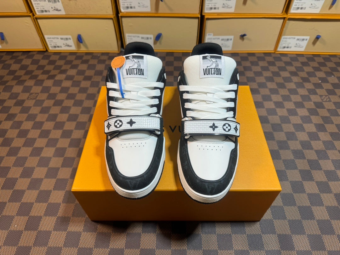Trainer Star Black