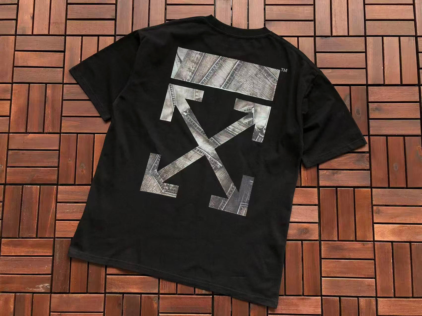 T-shirt Off