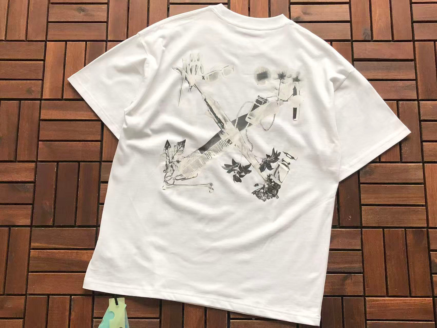 T-shirt Off