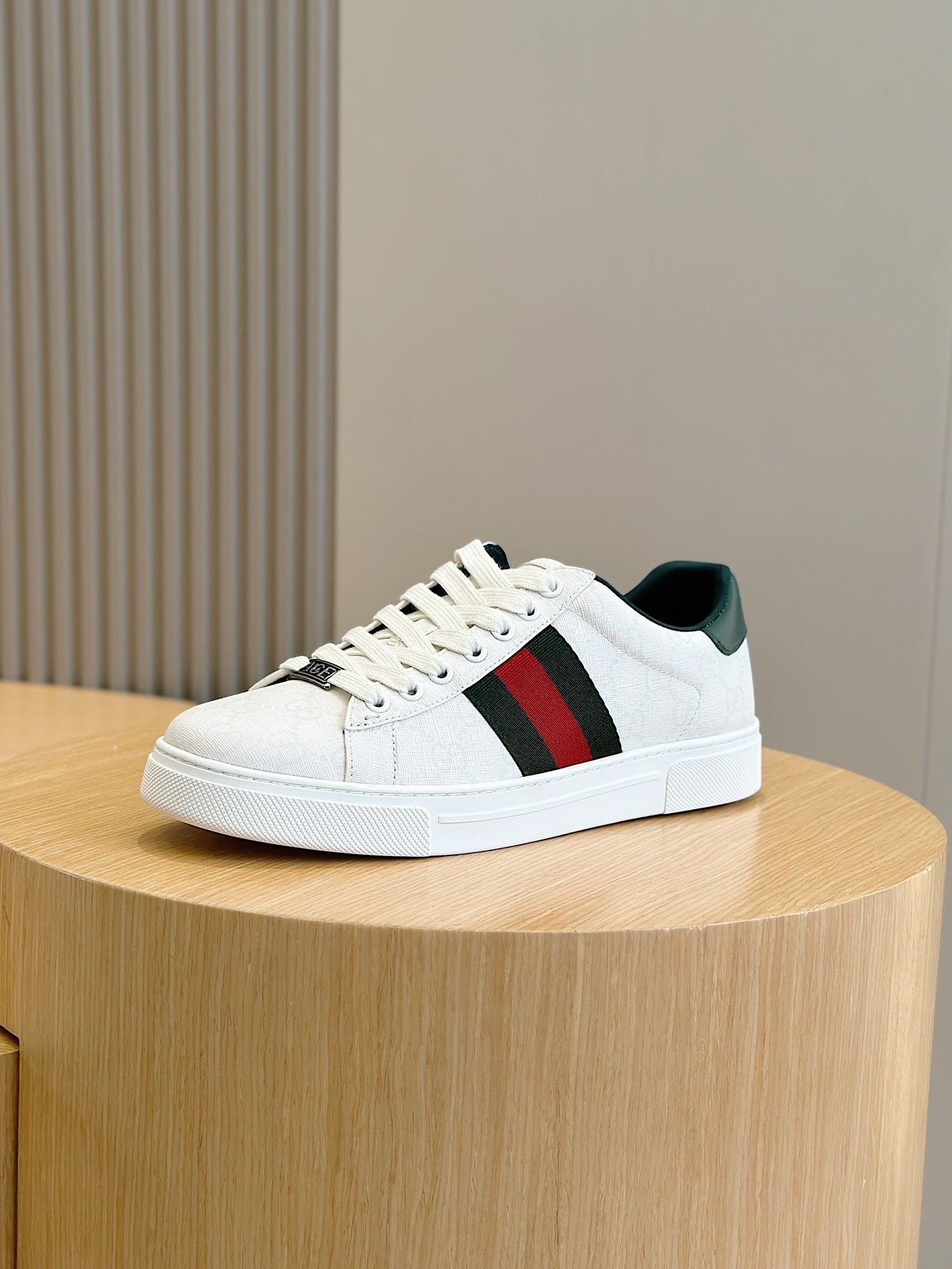 Gu Shoes