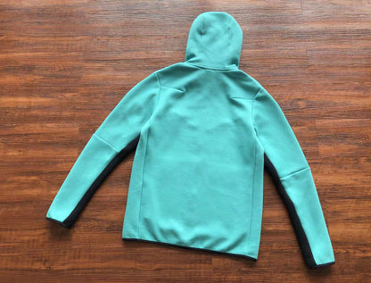 Conjunto Tech Fleece Verde Turquesa