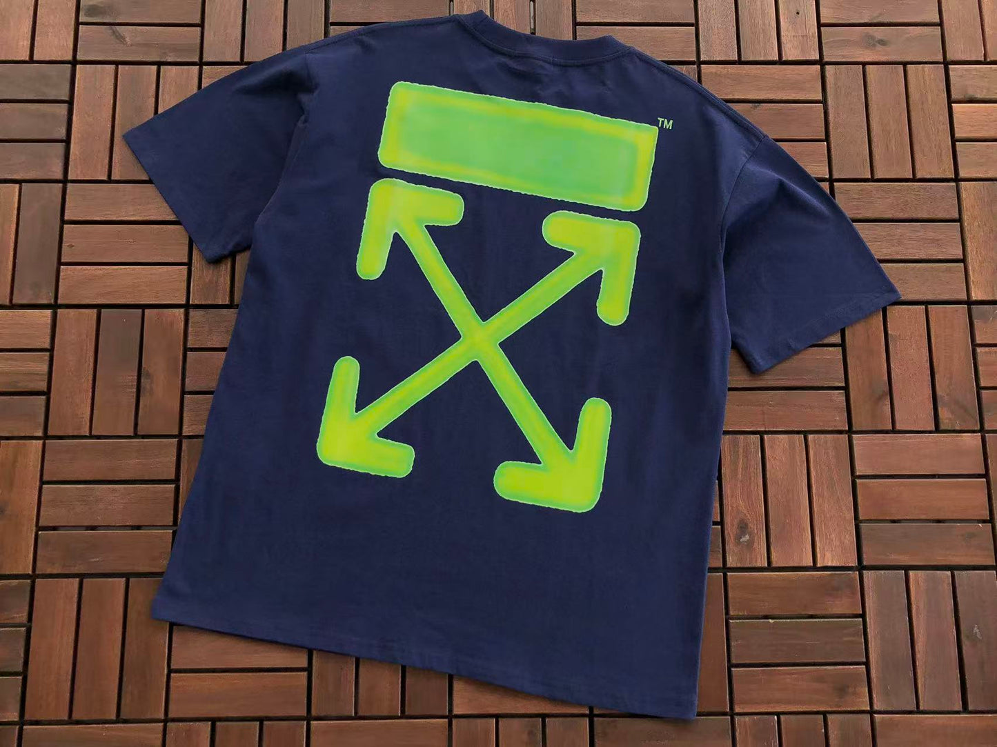 T-shirt Off