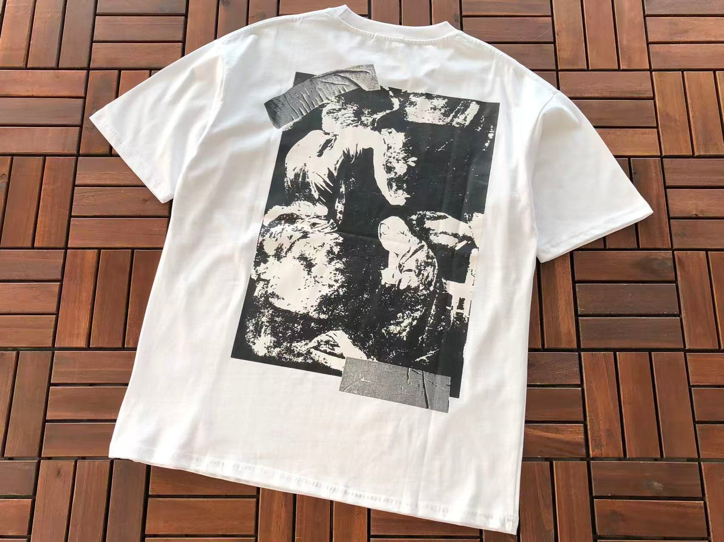 T-shirt Off