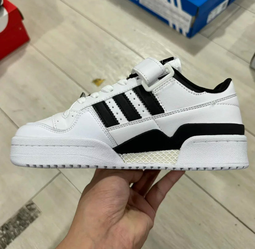 Adidas Fórum 84 White and Black