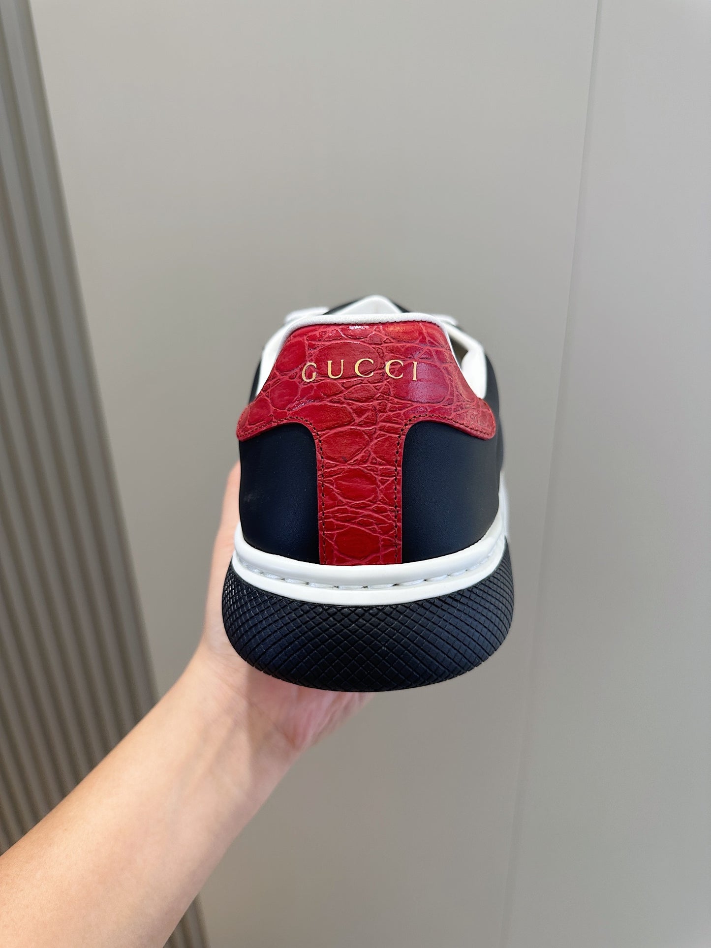 Gu Shoes