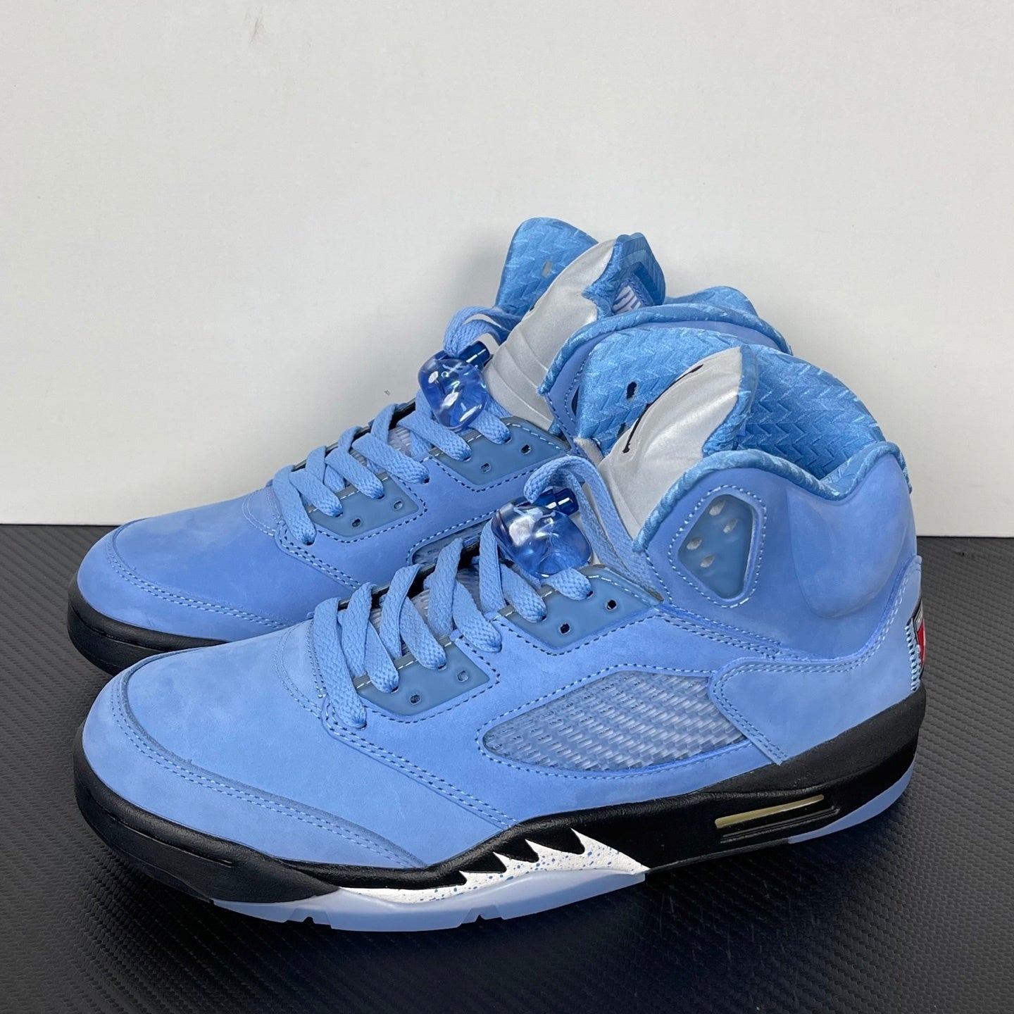 KB5 Retro UNC University Blue