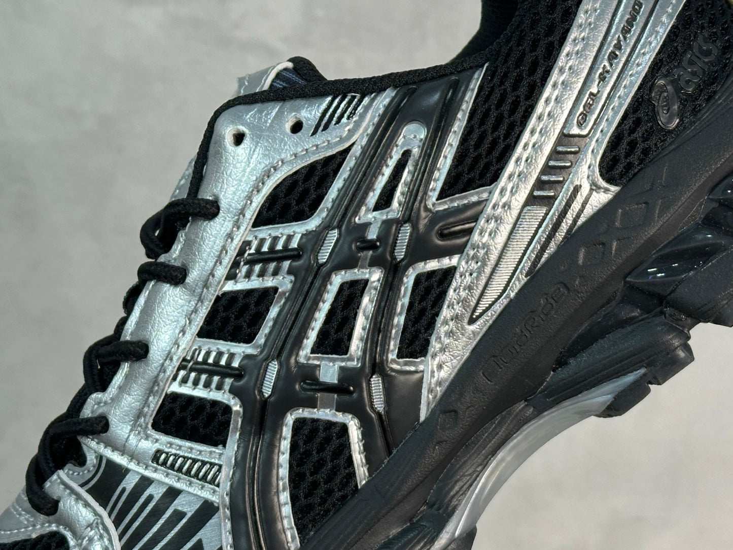 GEL-Kayano 12.1