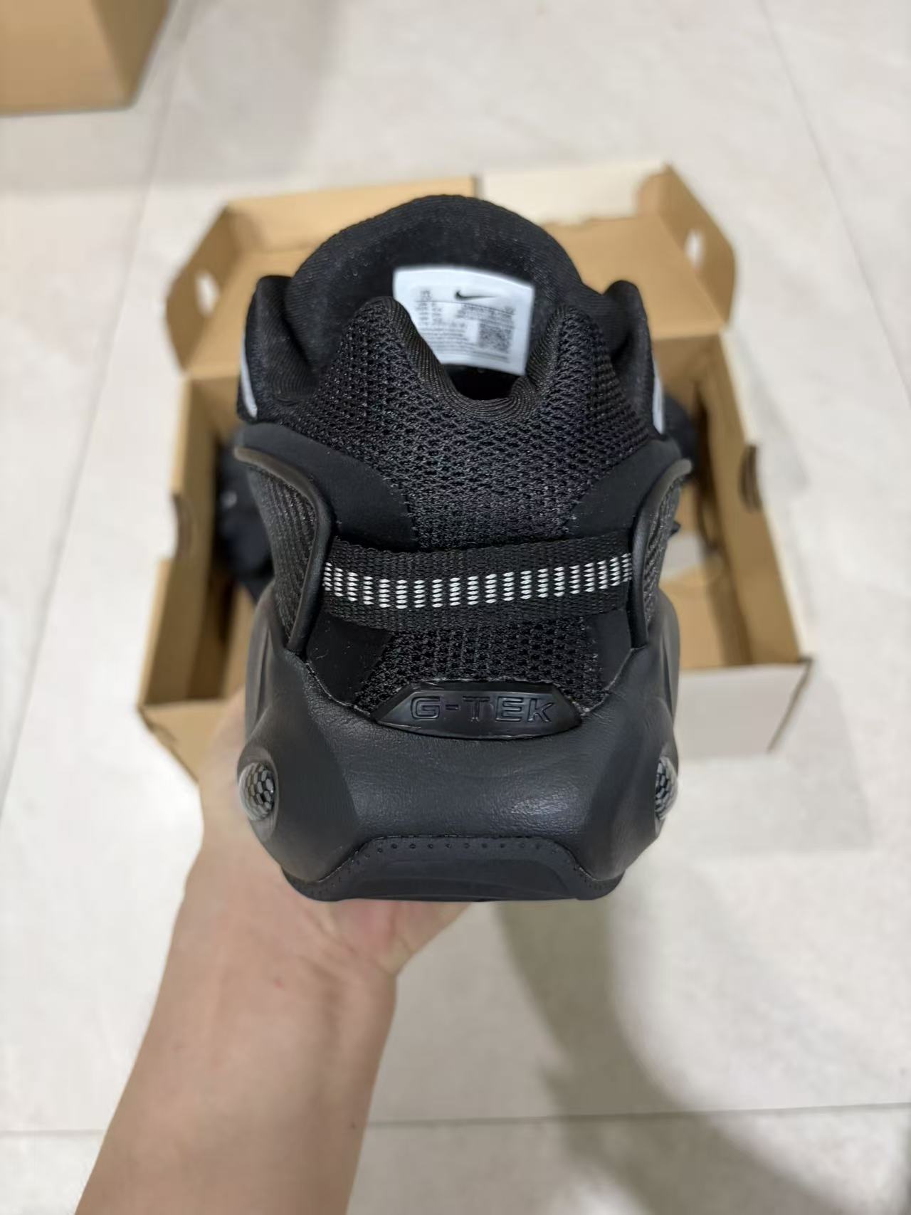 Nocta Glide Black/Iron Grey
