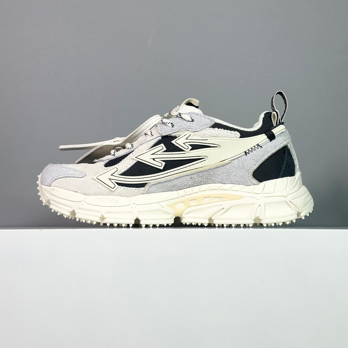 OF Be Right Back Cream Grey Black