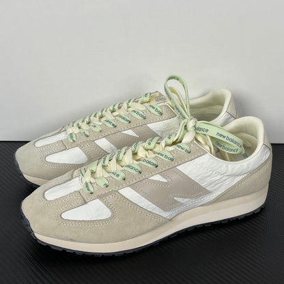 471 Bisque and Flat Taupe
