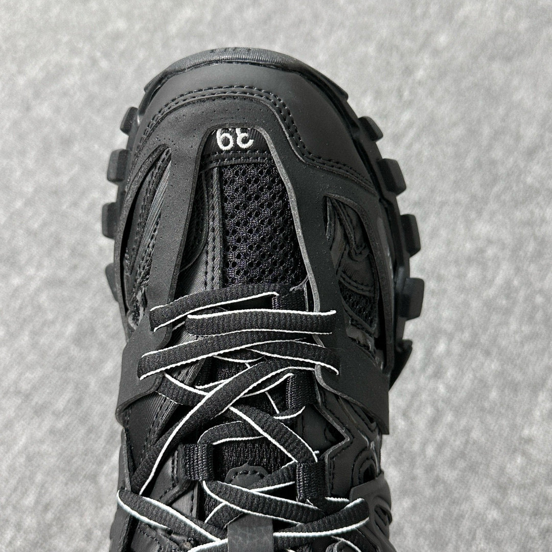 Balenciaga Track Black