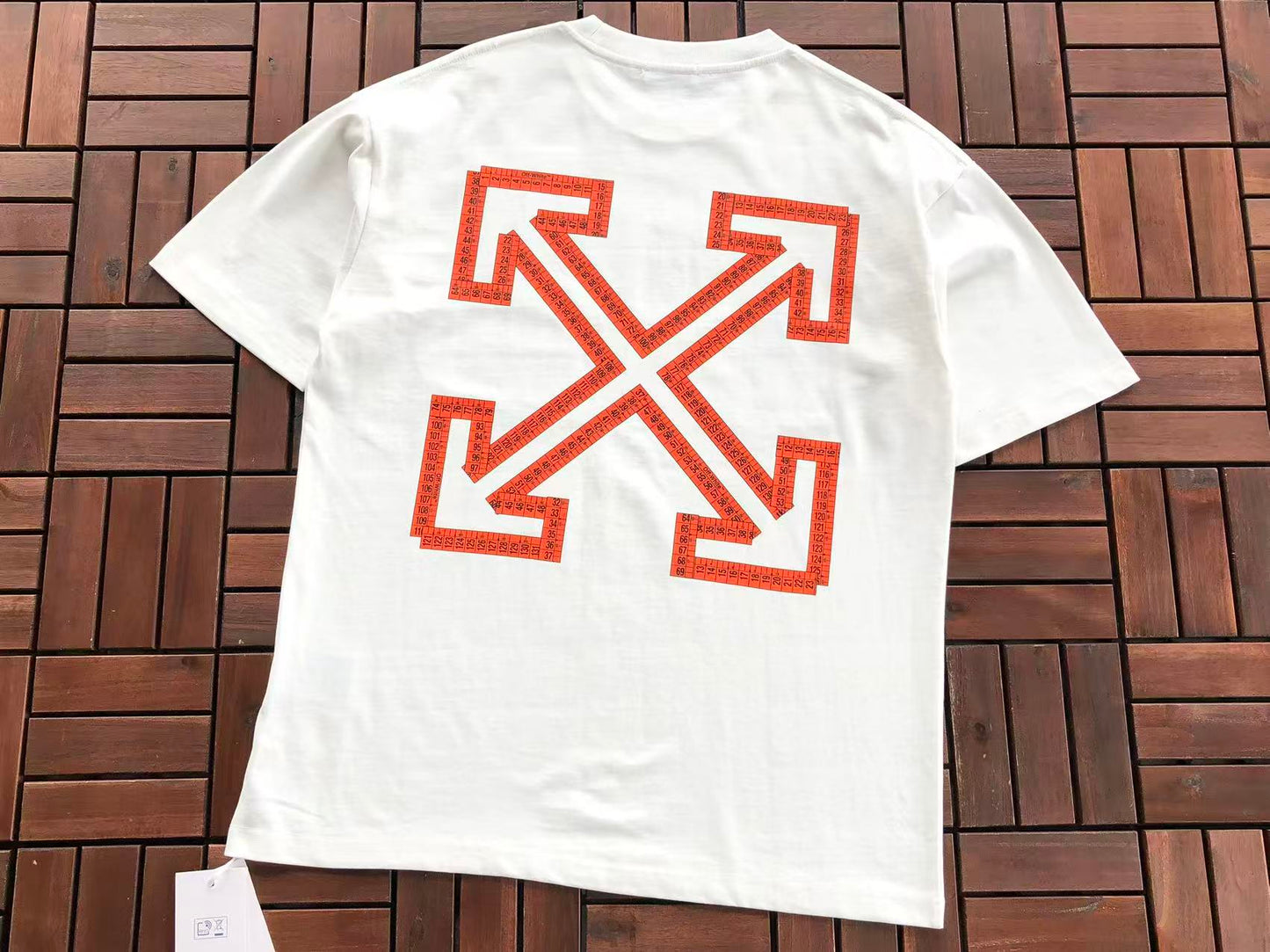T-shirt Off