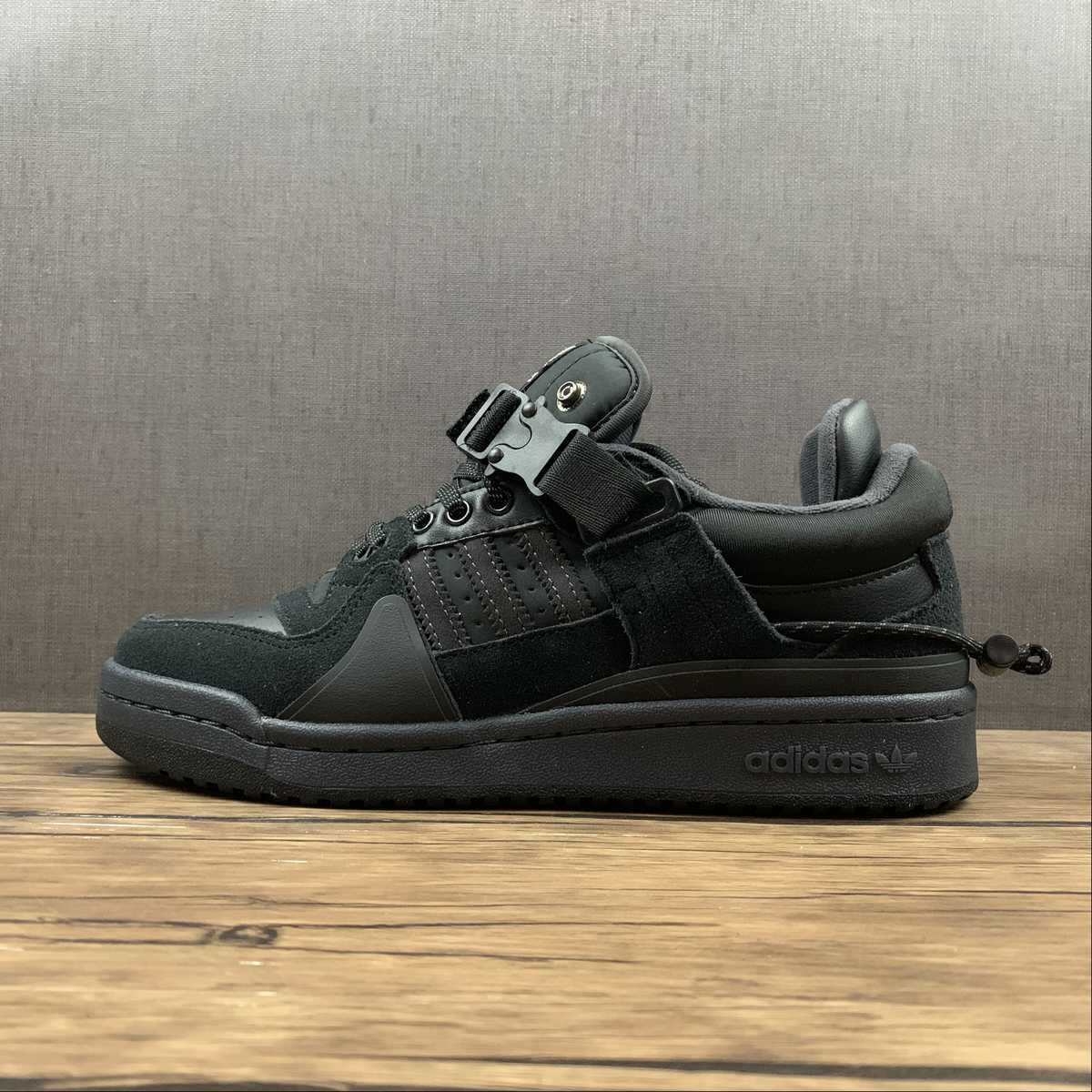 AD Bad Bunny Forum All Black