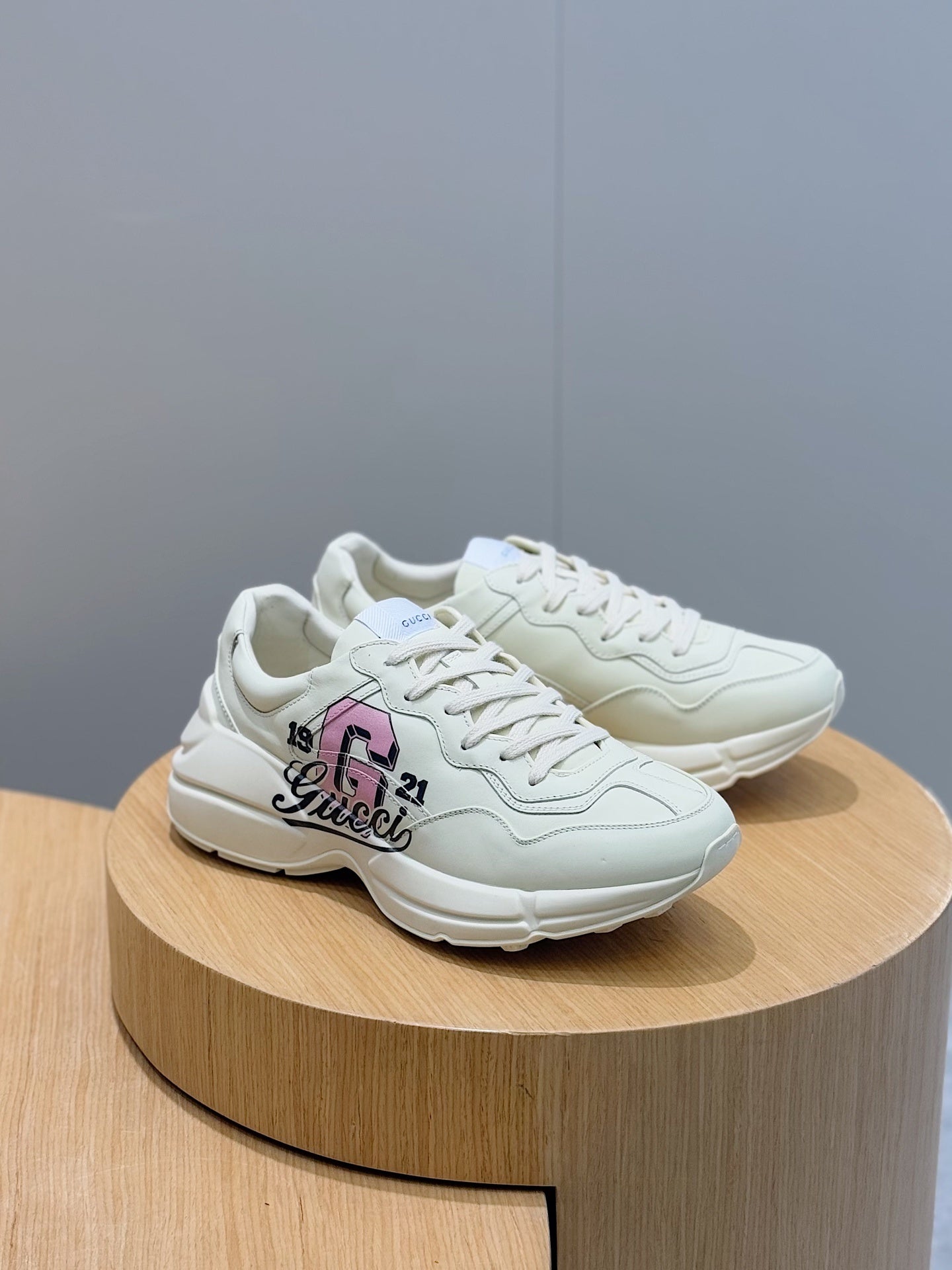 Gu Shoes