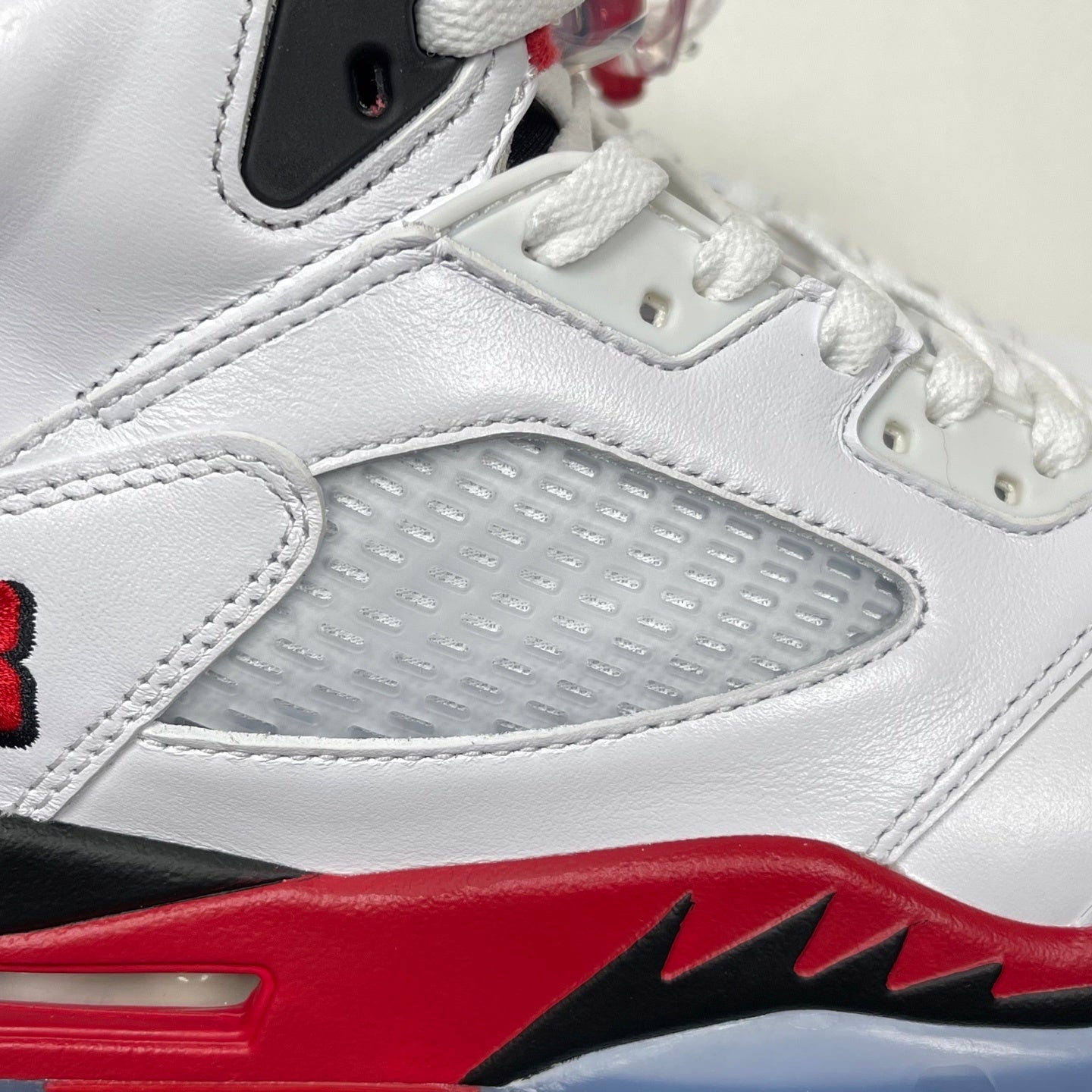 AJ 5 Fire Red Black Tongue
