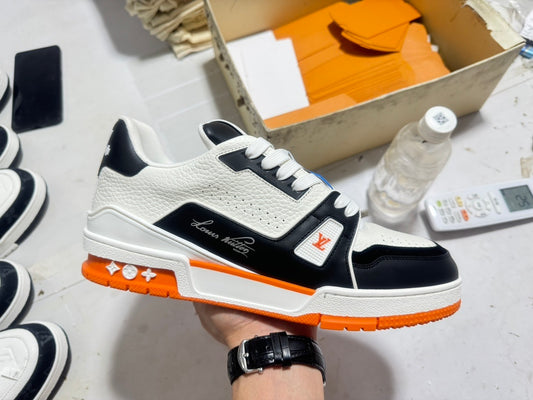 Trainer White and Orange
