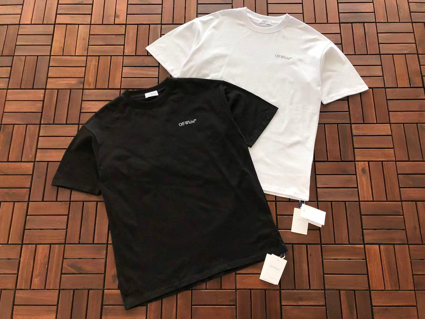 T-shirt Off