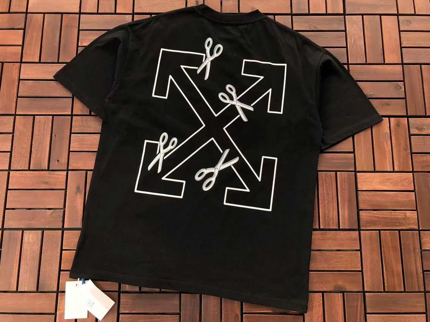 T-shirt Off